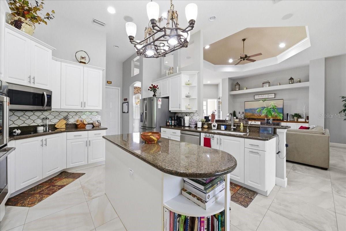 Image 17 of 61 For 800 Arbor Glen Court