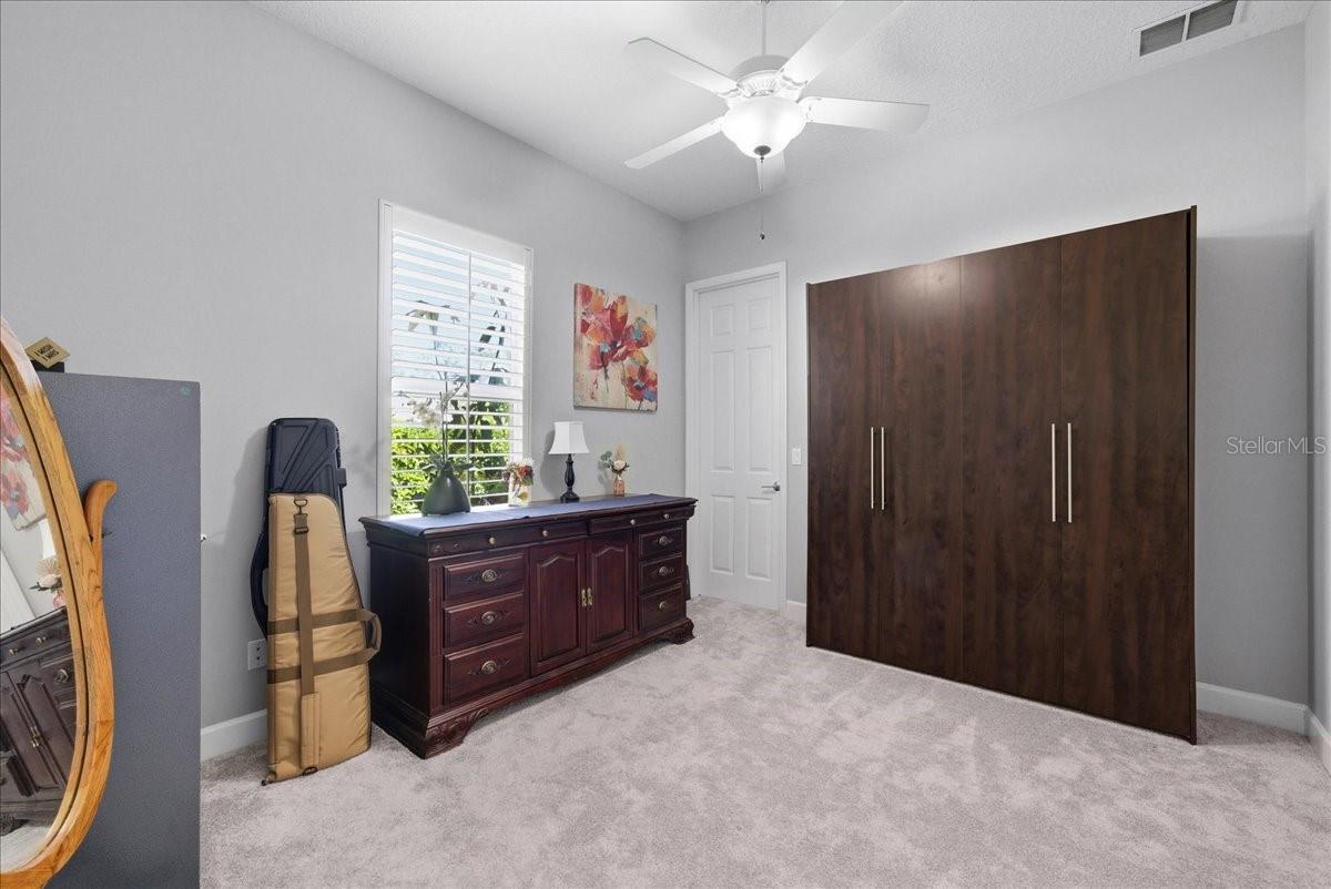 Image 31 of 61 For 800 Arbor Glen Court