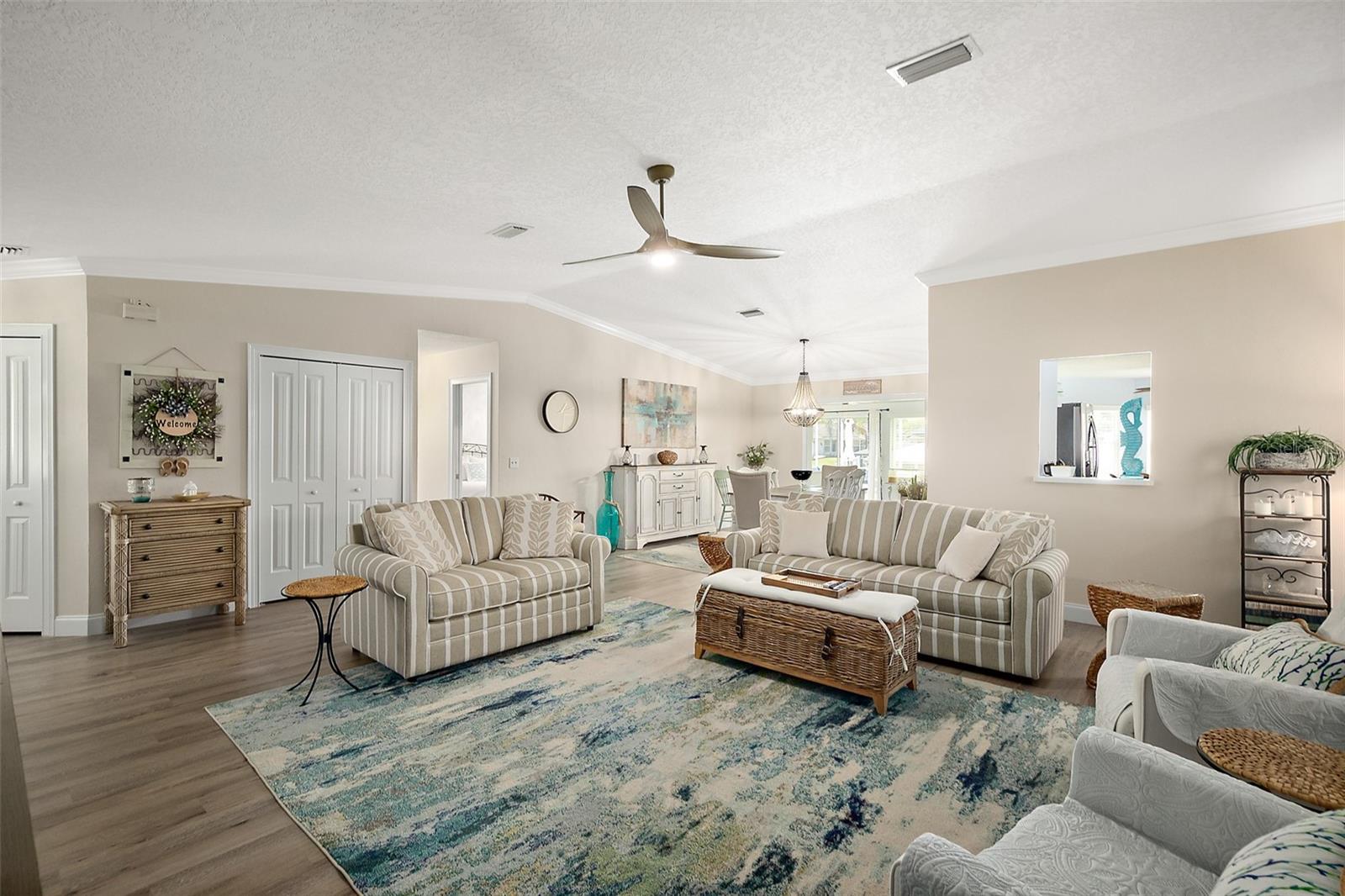 Image 15 of 61 For 9 Collingville Court