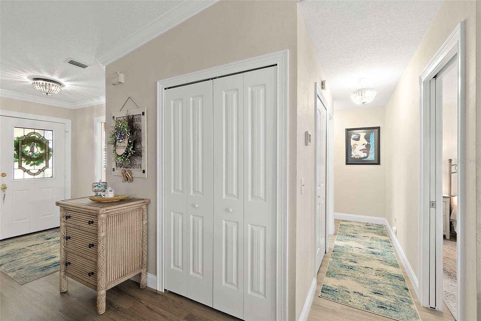 Image 18 of 61 For 9 Collingville Court