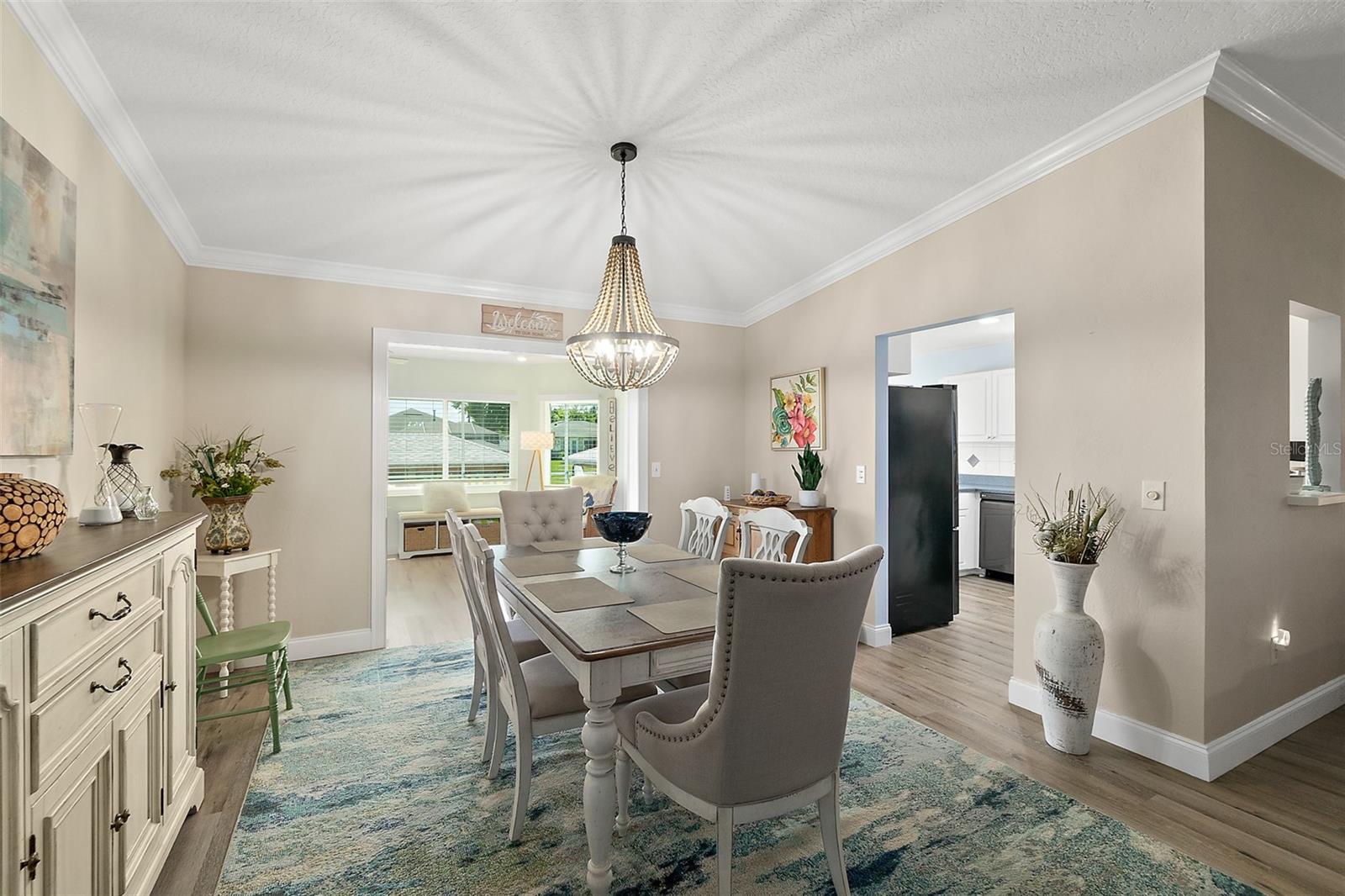 Image 19 of 61 For 9 Collingville Court