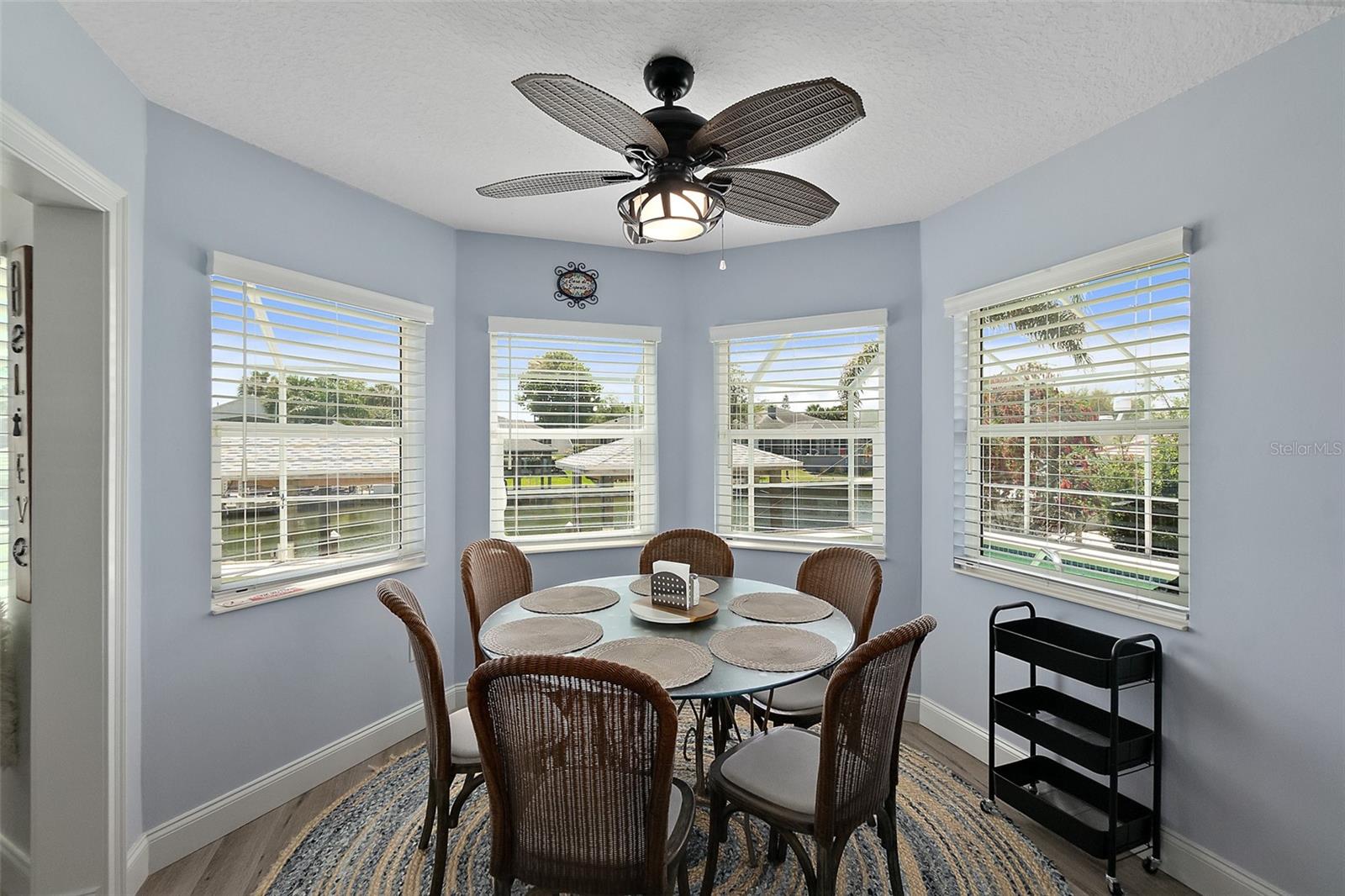 Image 26 of 61 For 9 Collingville Court