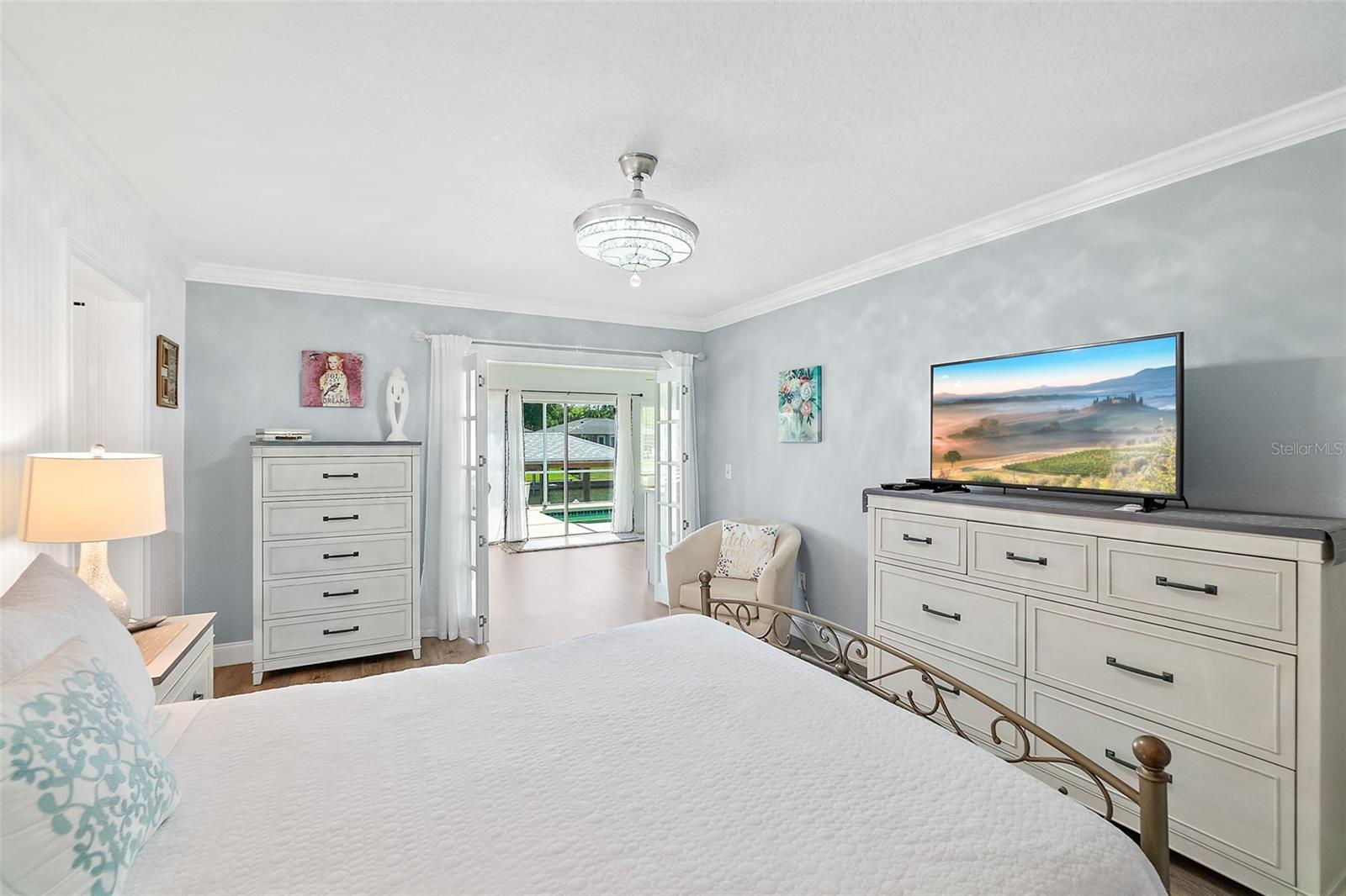 Image 38 of 61 For 9 Collingville Court