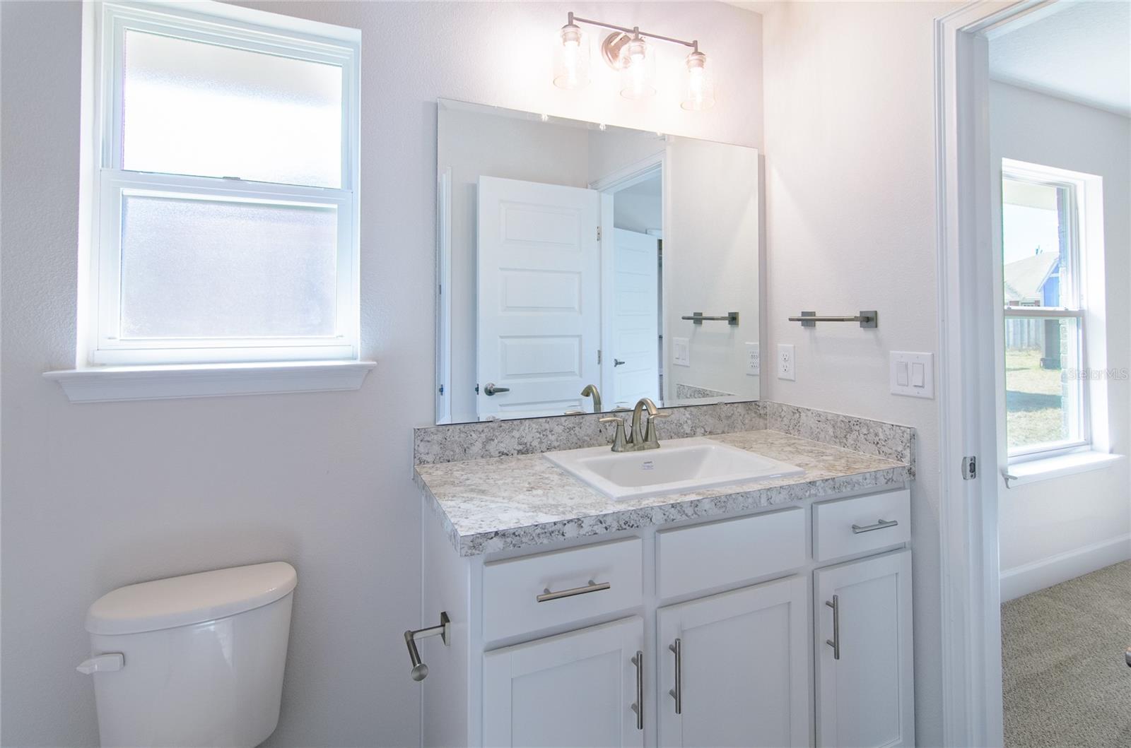 Listing photo id 19 for 2 Seckel Court