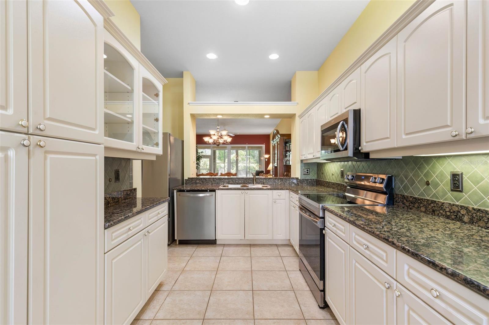 Image 16 of 96 For 3003 Glin Circle