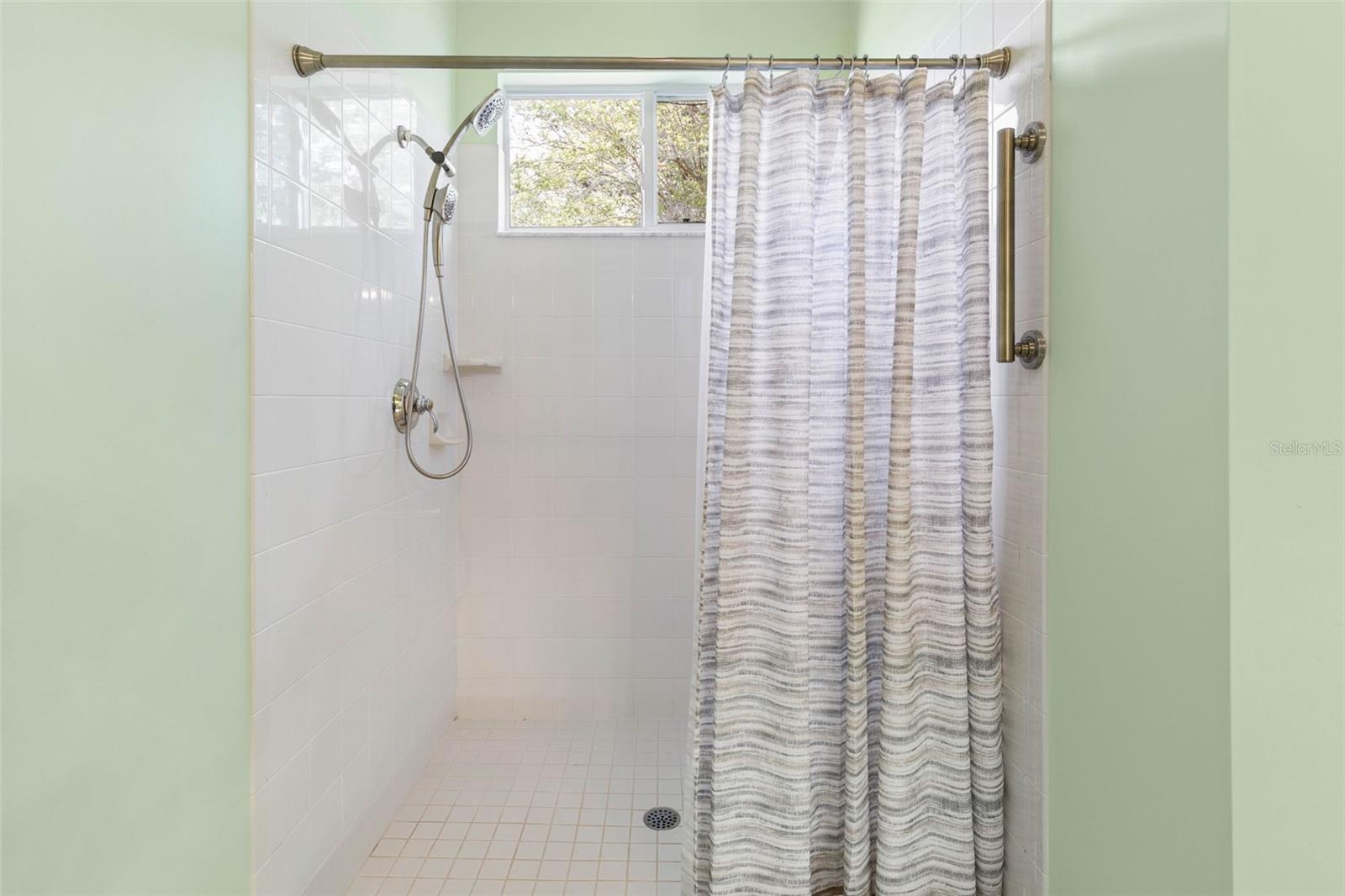 Image 25 of 96 For 3003 Glin Circle