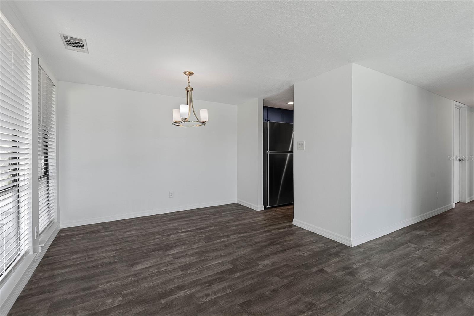 Image 9 of 35 For 60 Club House Drive 108