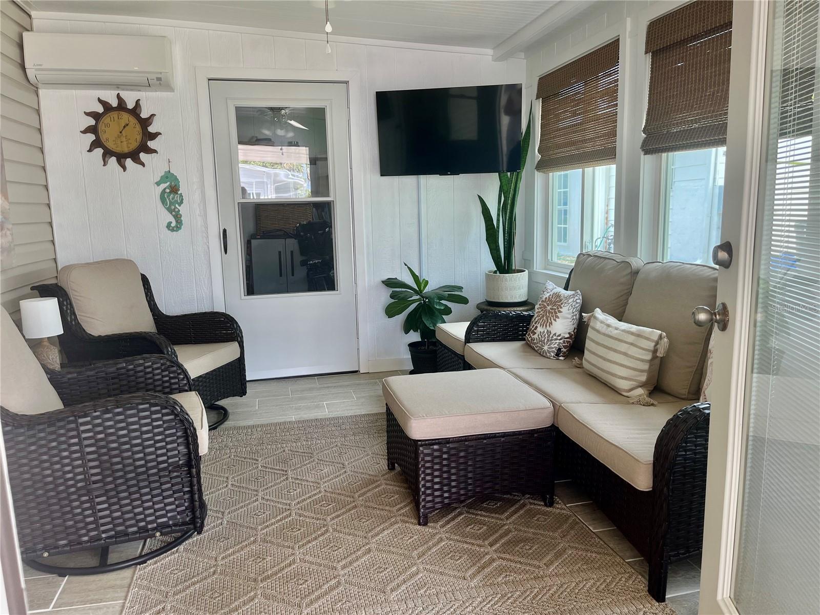 Image 10 of 69 For 27 Windward Drive