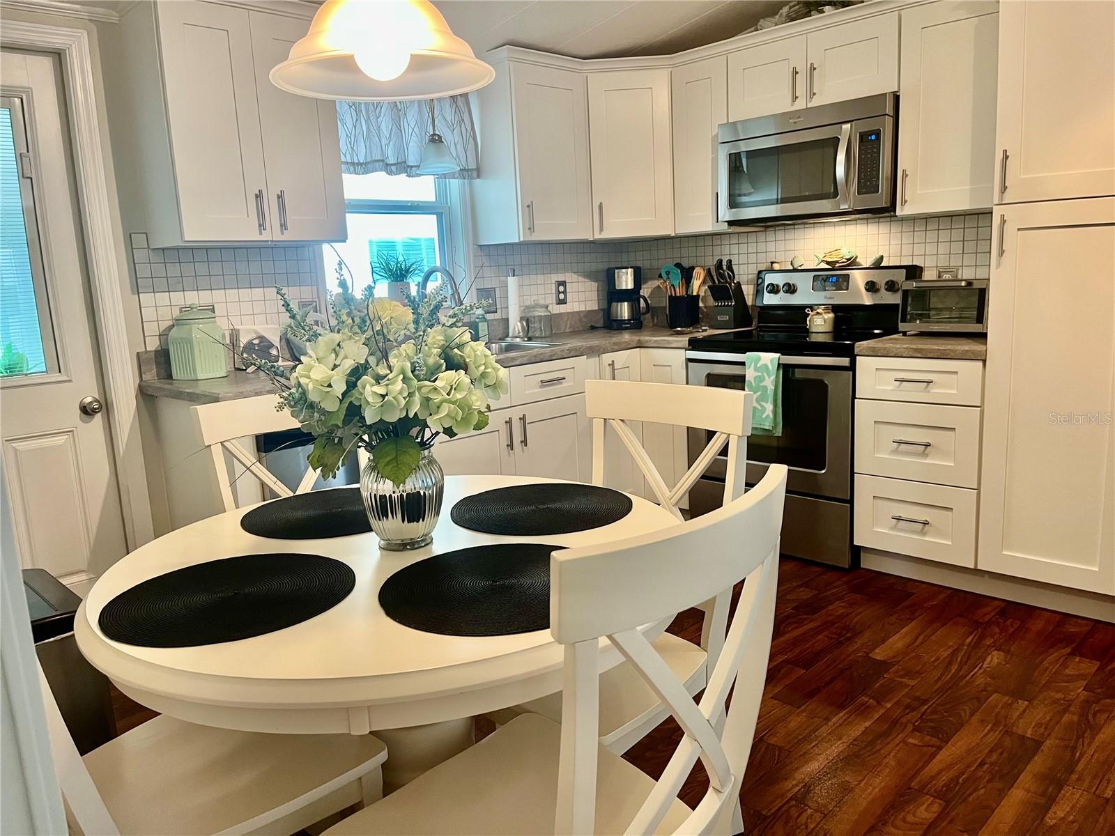 Image 13 of 69 For 27 Windward Drive