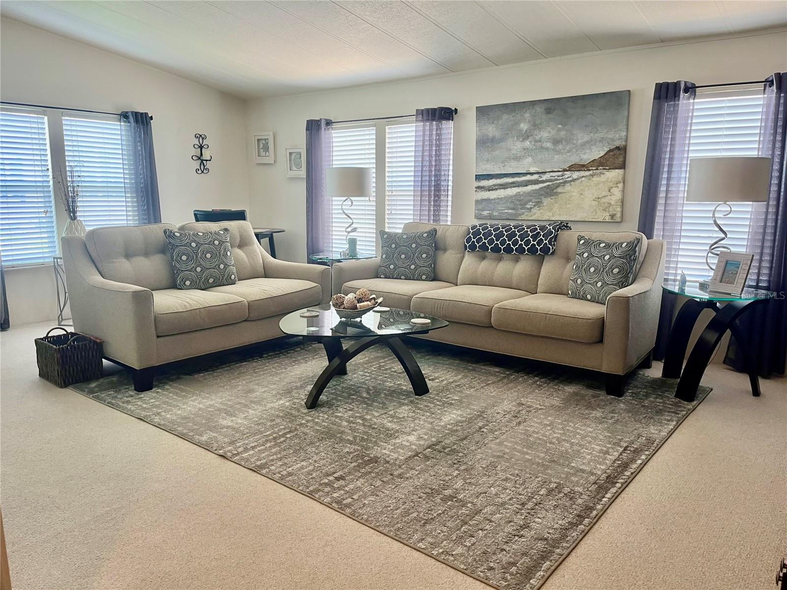 Image 15 of 69 For 27 Windward Drive