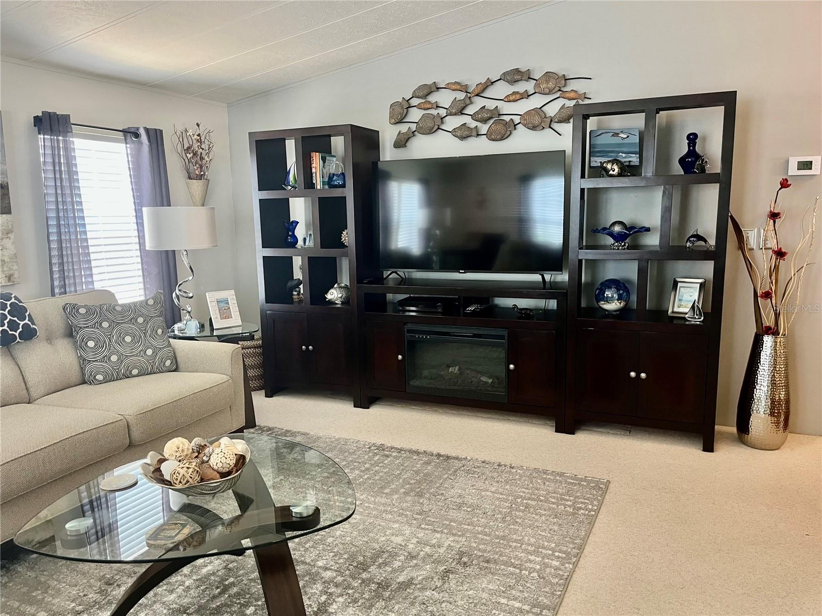 Image 18 of 69 For 27 Windward Drive