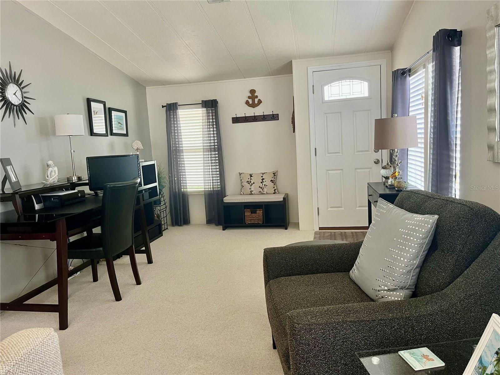 Image 25 of 69 For 27 Windward Drive