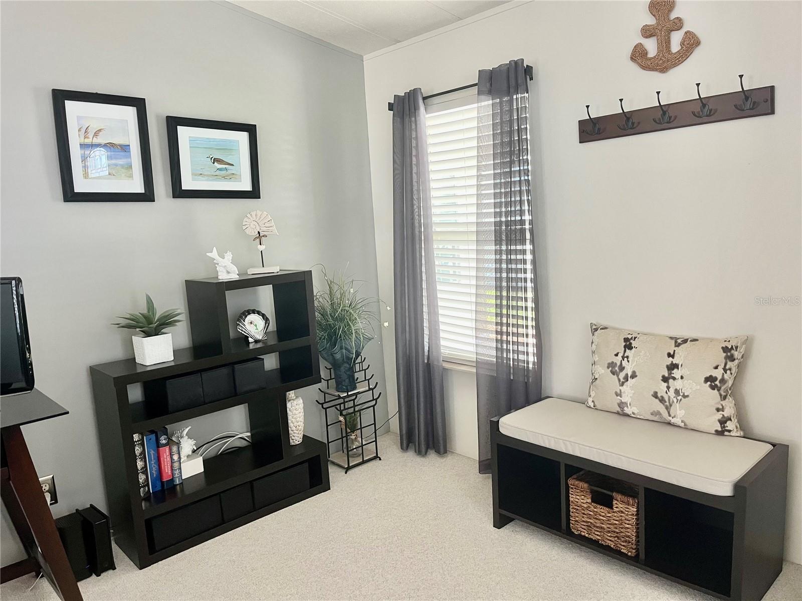 Image 26 of 69 For 27 Windward Drive