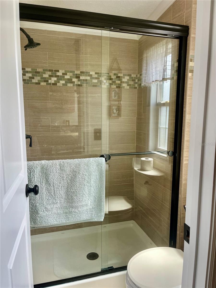 Image 34 of 69 For 27 Windward Drive