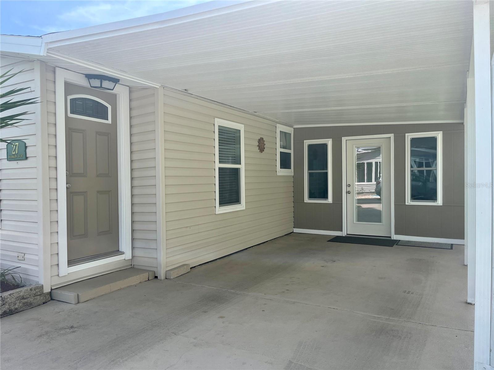 Image 5 of 69 For 27 Windward Drive