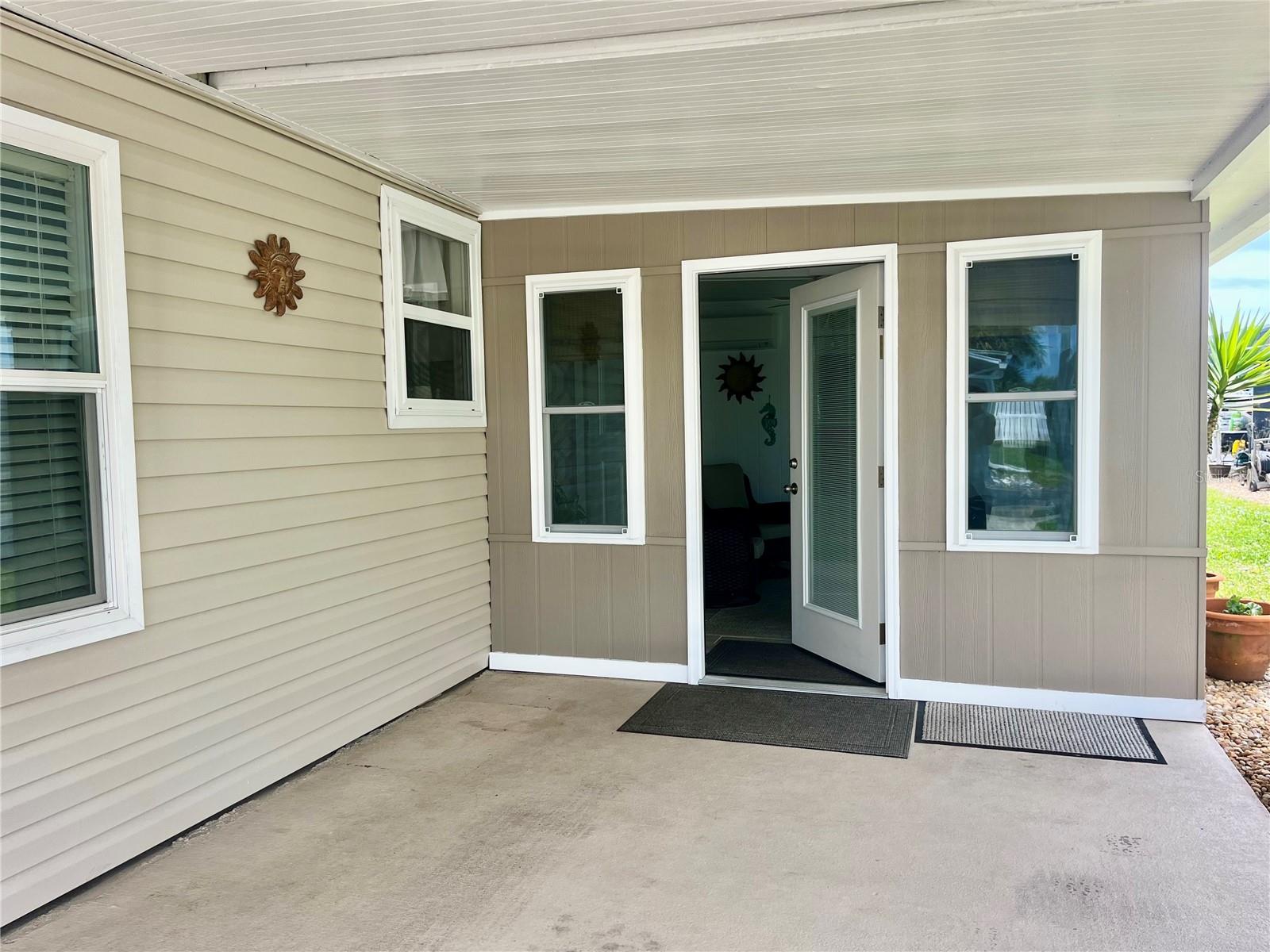 Image 7 of 69 For 27 Windward Drive