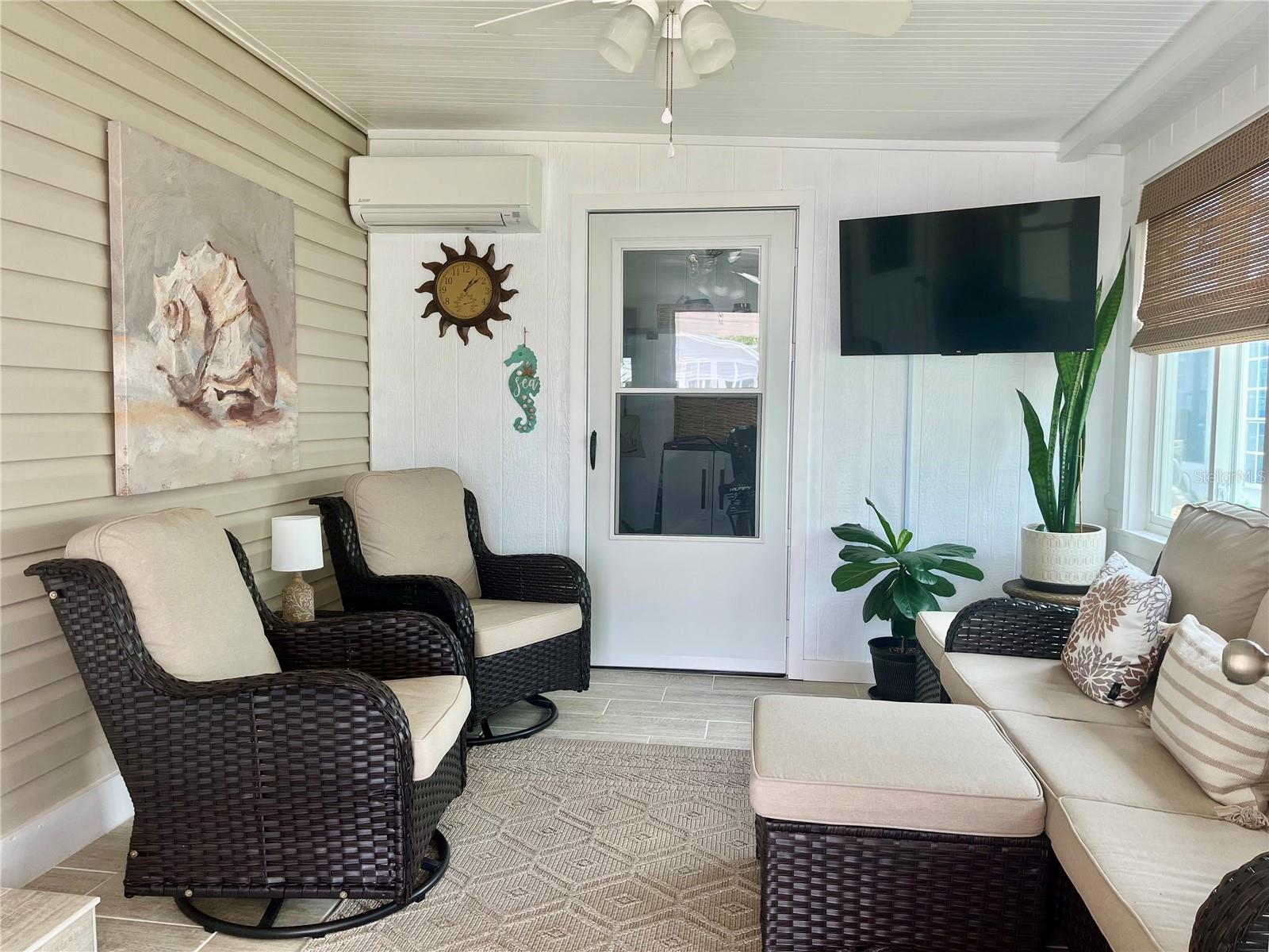 Image 8 of 69 For 27 Windward Drive