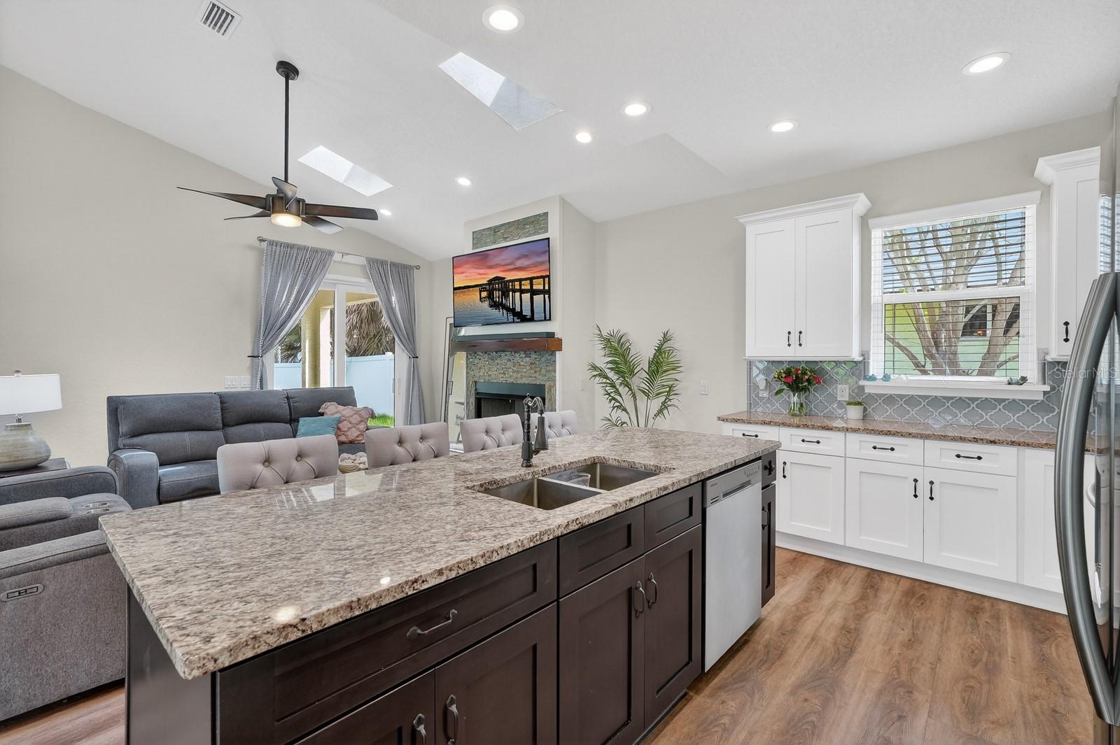 Image 13 of 42 For 141 Capri Drive