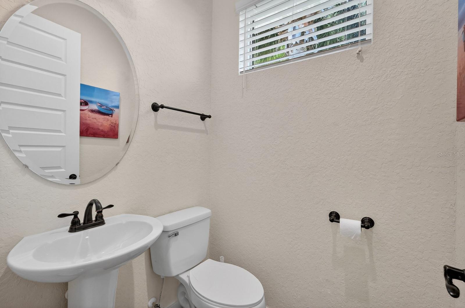 Image 17 of 42 For 141 Capri Drive