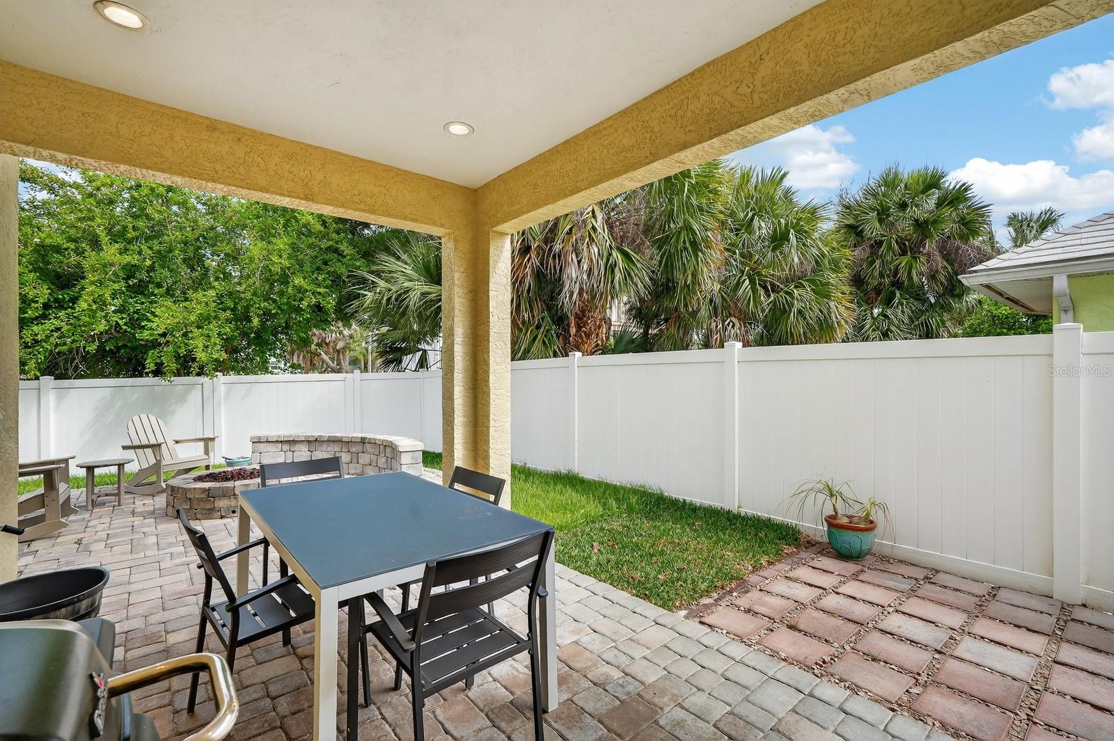 Image 26 of 42 For 141 Capri Drive