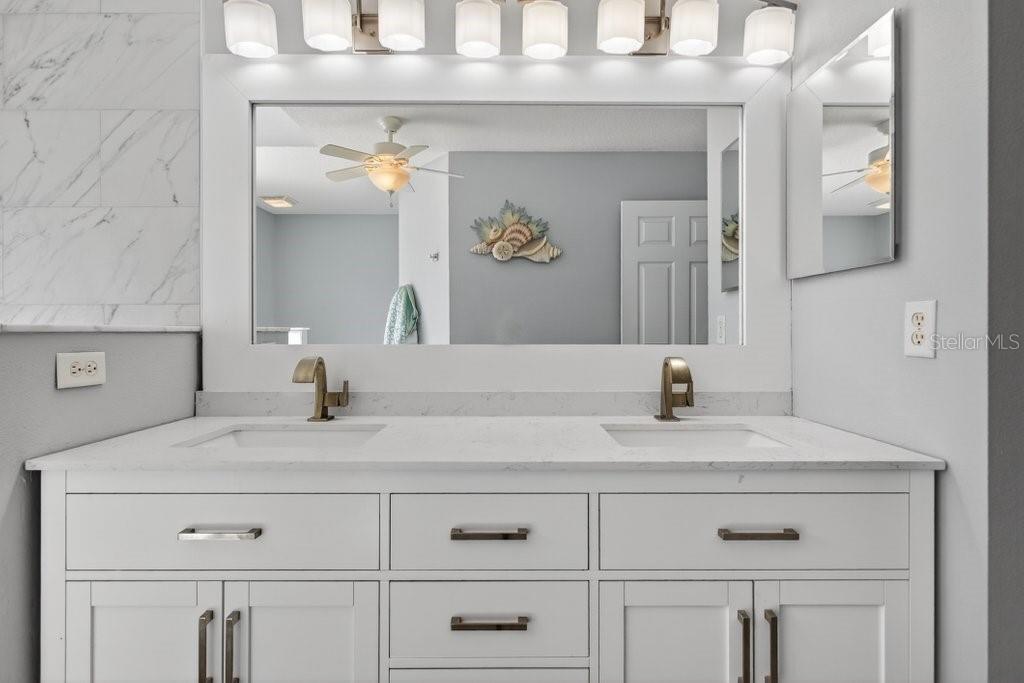 Image 33 of 74 For 15 Londonderry Drive