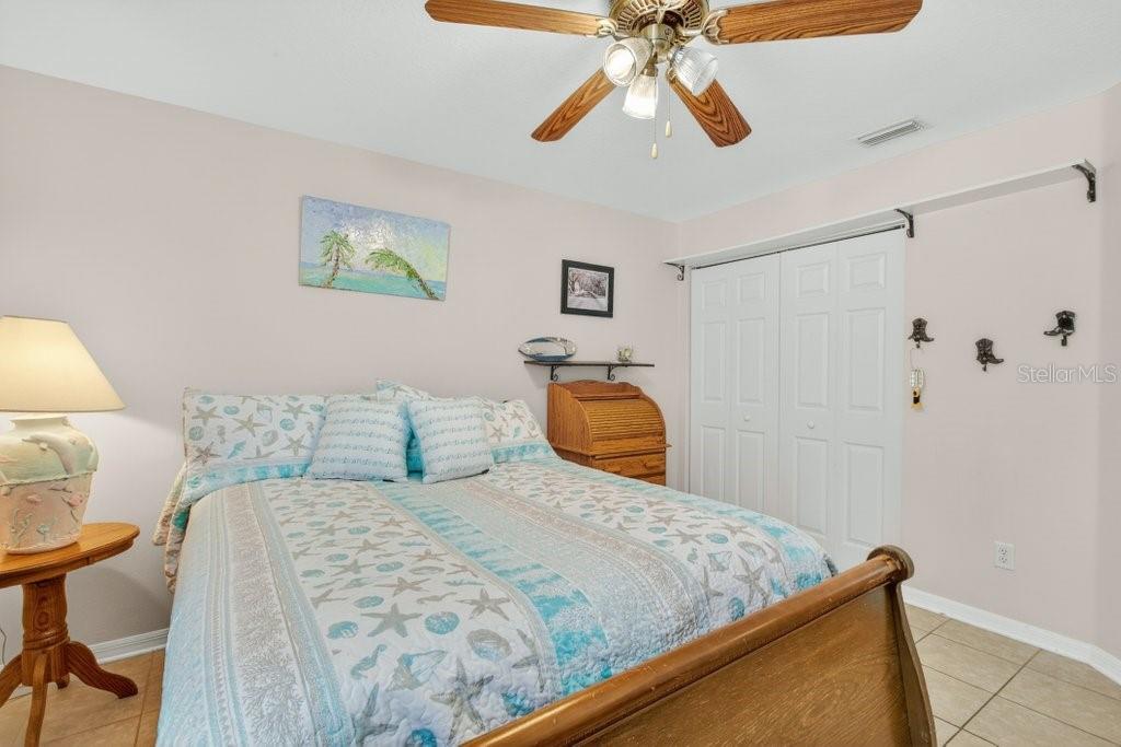 Image 36 of 74 For 15 Londonderry Drive