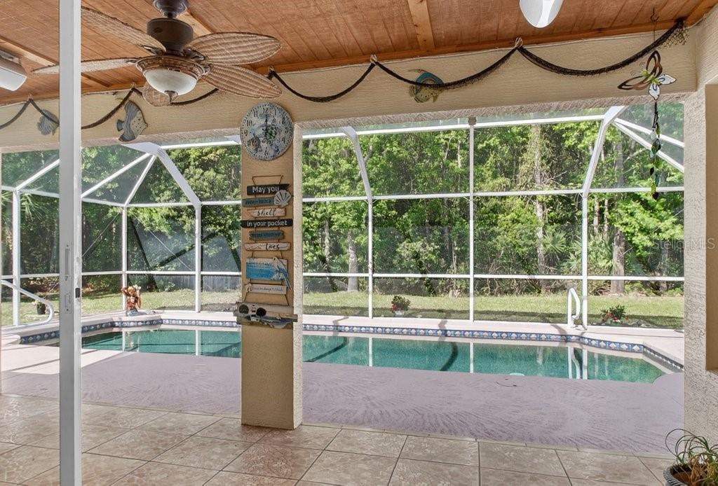 Image 42 of 74 For 15 Londonderry Drive