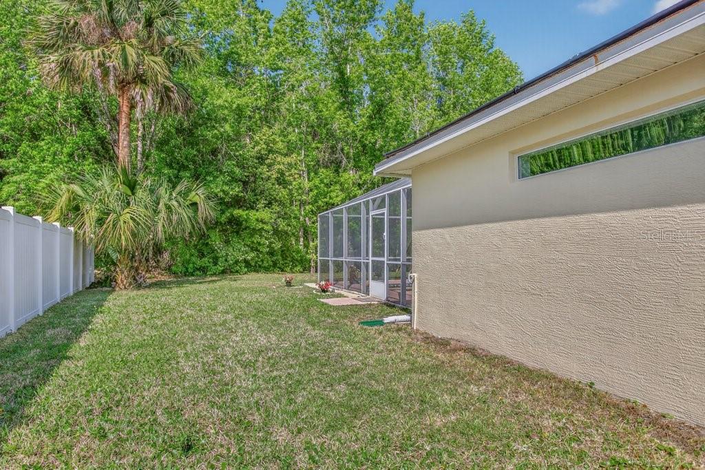 Image 49 of 74 For 15 Londonderry Drive