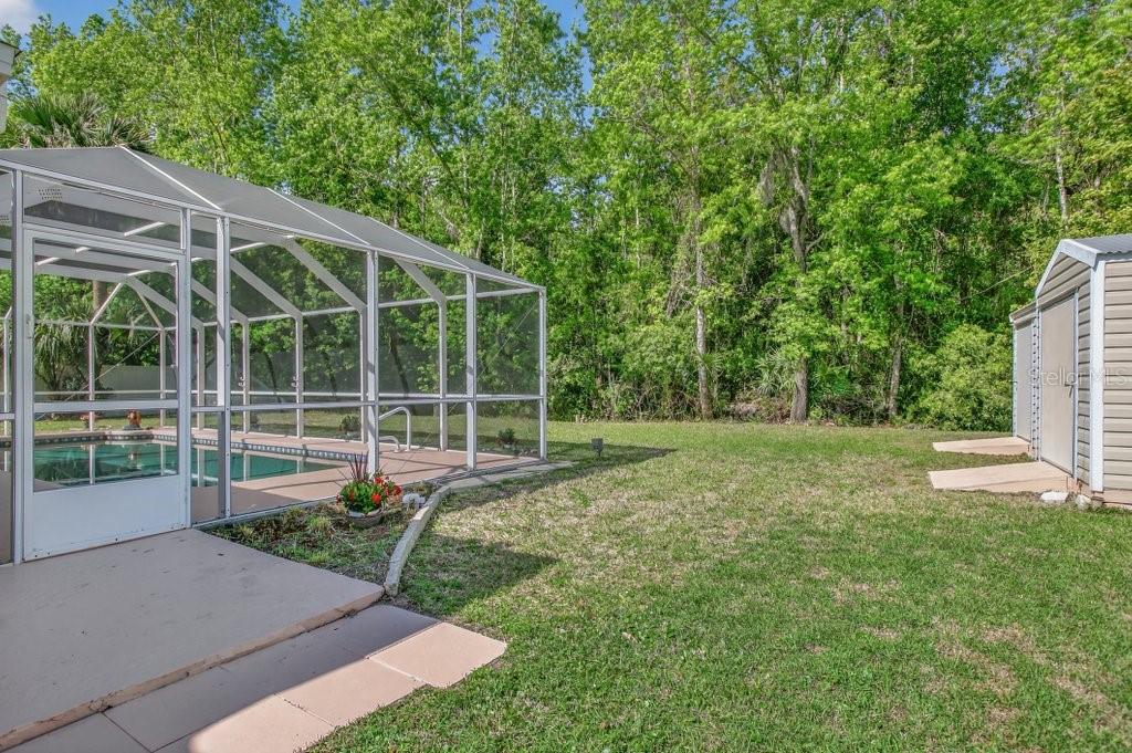 Image 59 of 74 For 15 Londonderry Drive