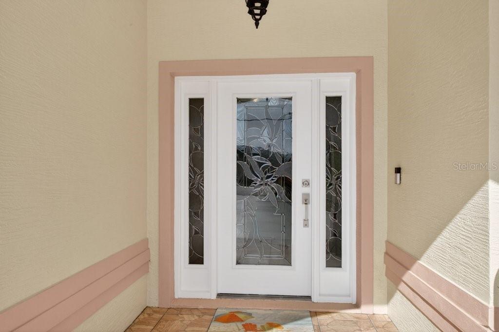 Image 6 of 74 For 15 Londonderry Drive