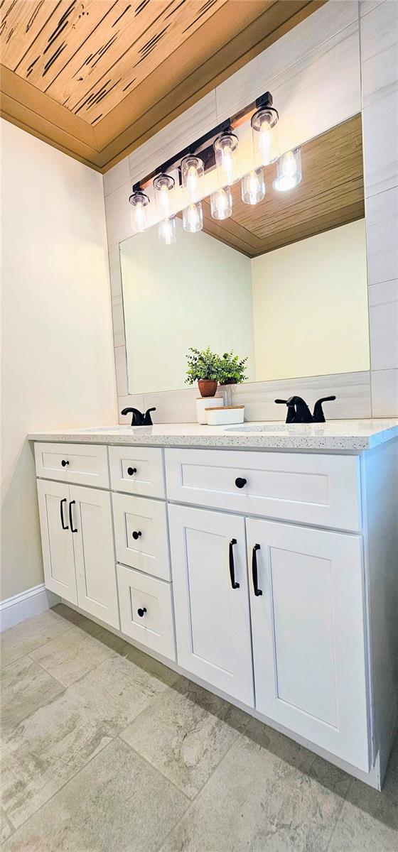 Image 33 of 91 For 3 Saw Mill Court