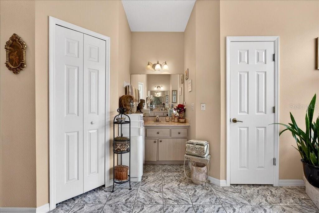 Image 40 of 62 For 52 Upshire Path