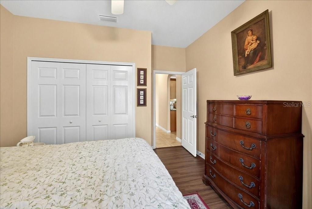 Image 43 of 62 For 52 Upshire Path