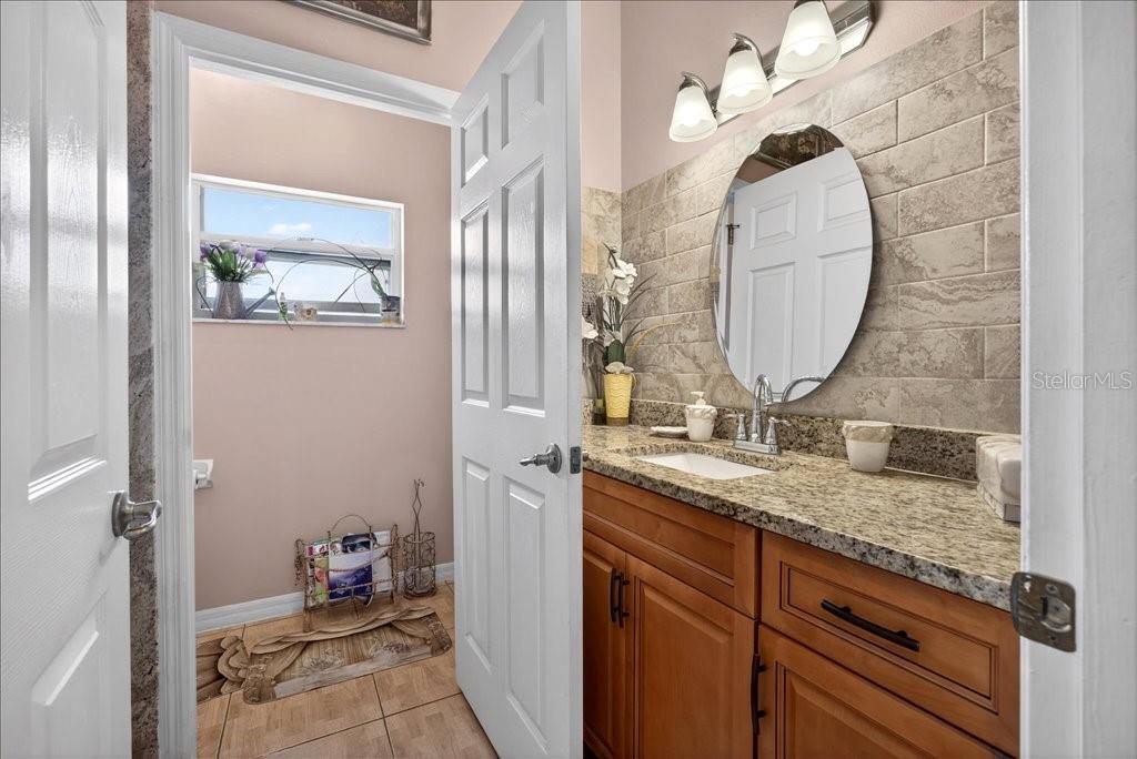 Image 48 of 62 For 52 Upshire Path