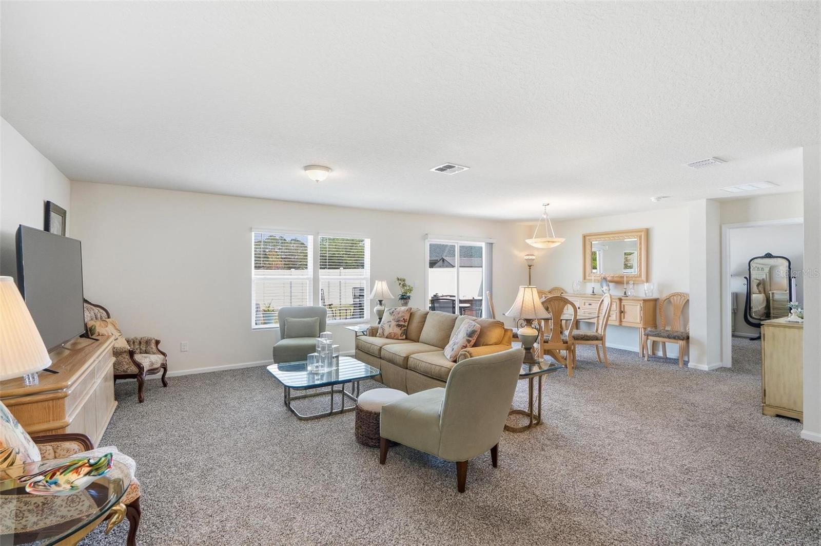 Image 19 of 73 For 39 Ballenger Lane