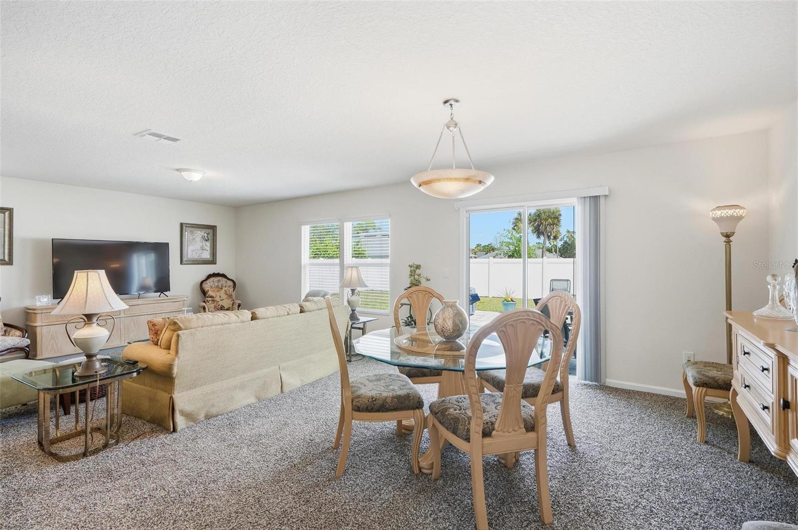 Image 22 of 73 For 39 Ballenger Lane