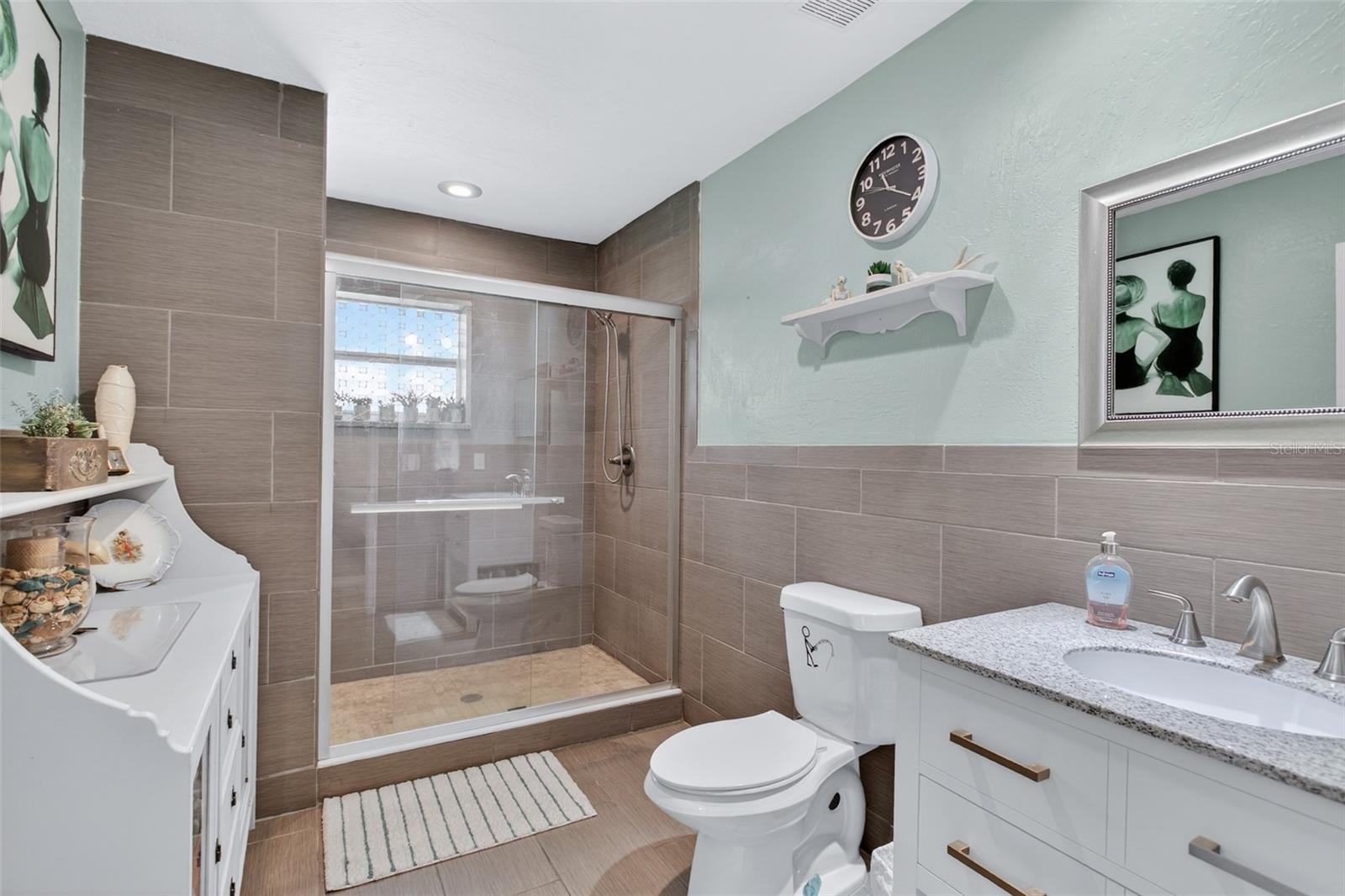 Image 27 of 52 For 105 Central Avenue