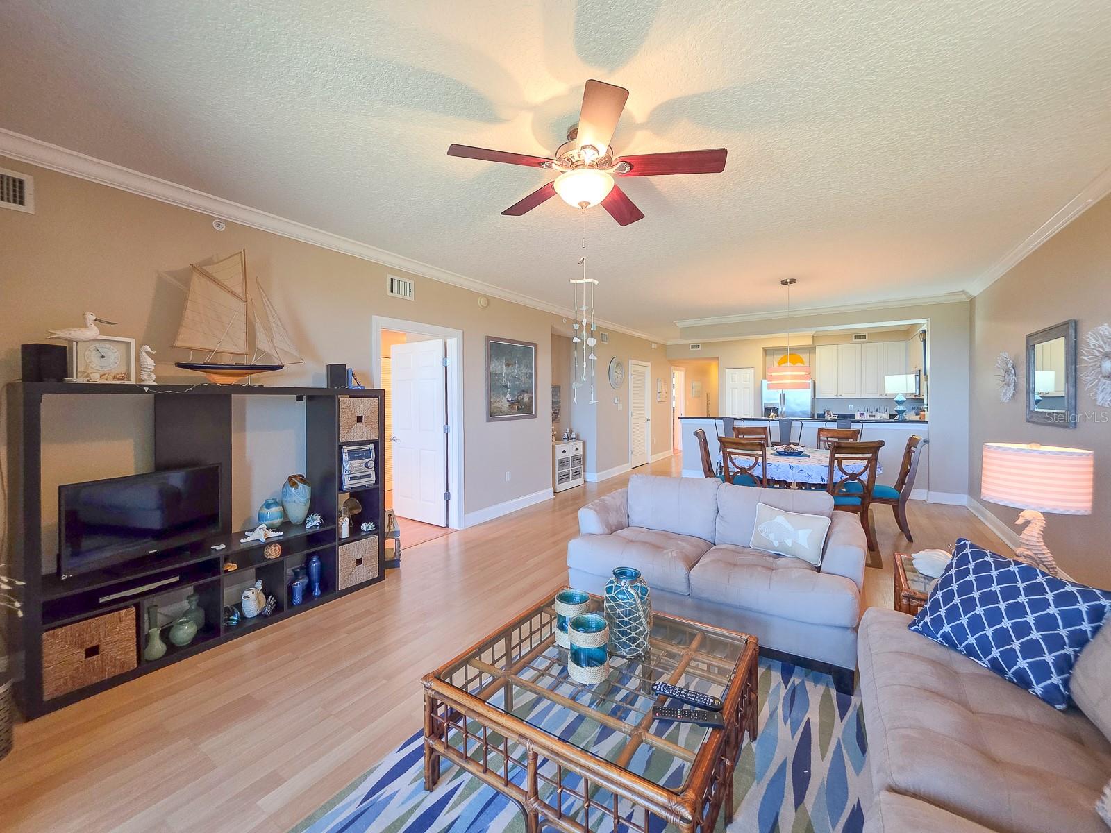 Image 11 of 60 For 60 Surfview Drive 209