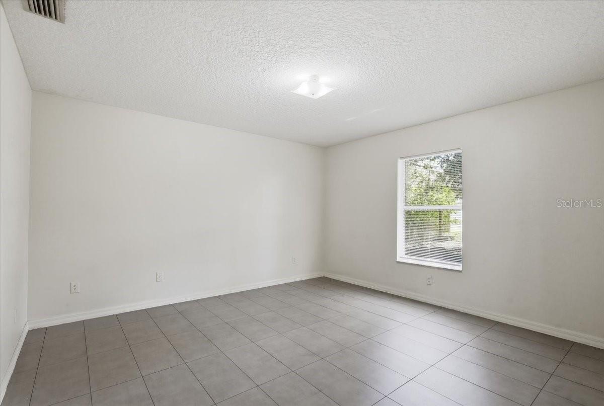 Image 25 of 45 For 4 Pony Lane A & B