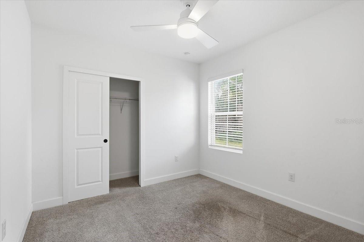 Image 35 of 51 For 20 Ludlow Lane W