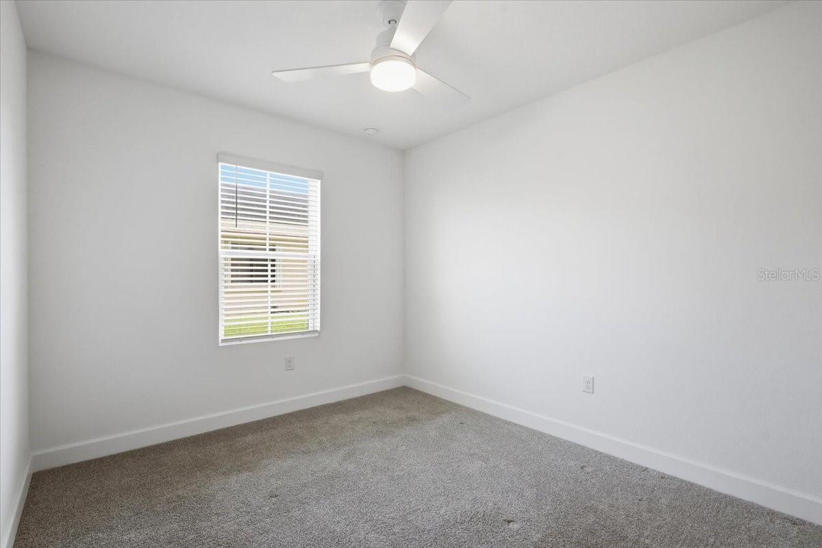 Image 37 of 51 For 20 Ludlow Lane W