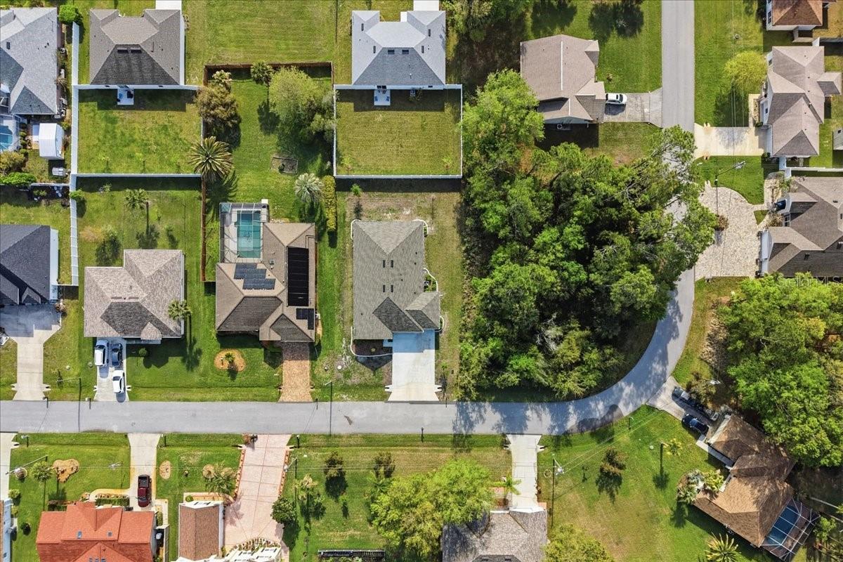 Image 45 of 51 For 20 Ludlow Lane W