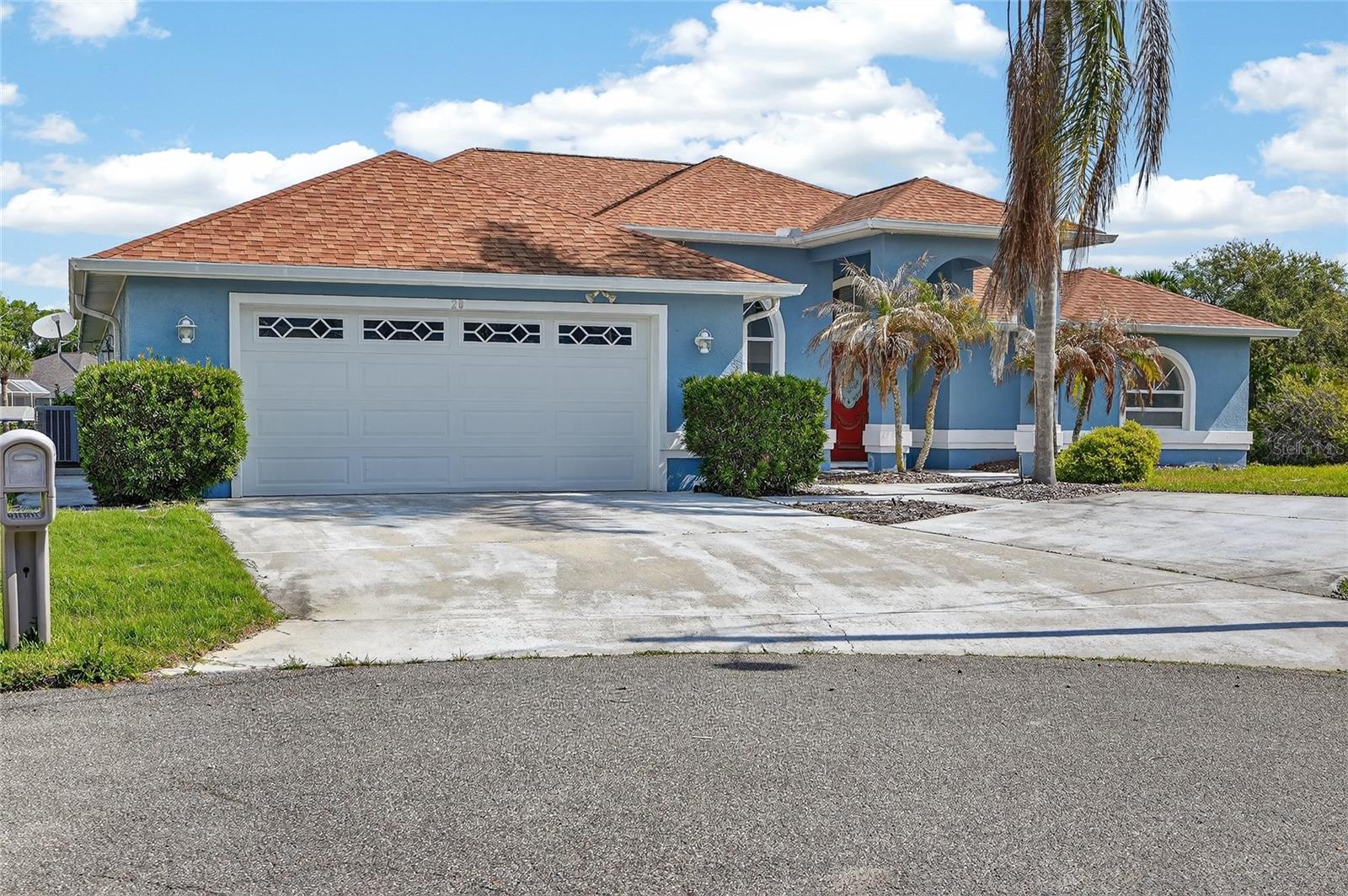 Image 8 of 75 For 20 Corona Court