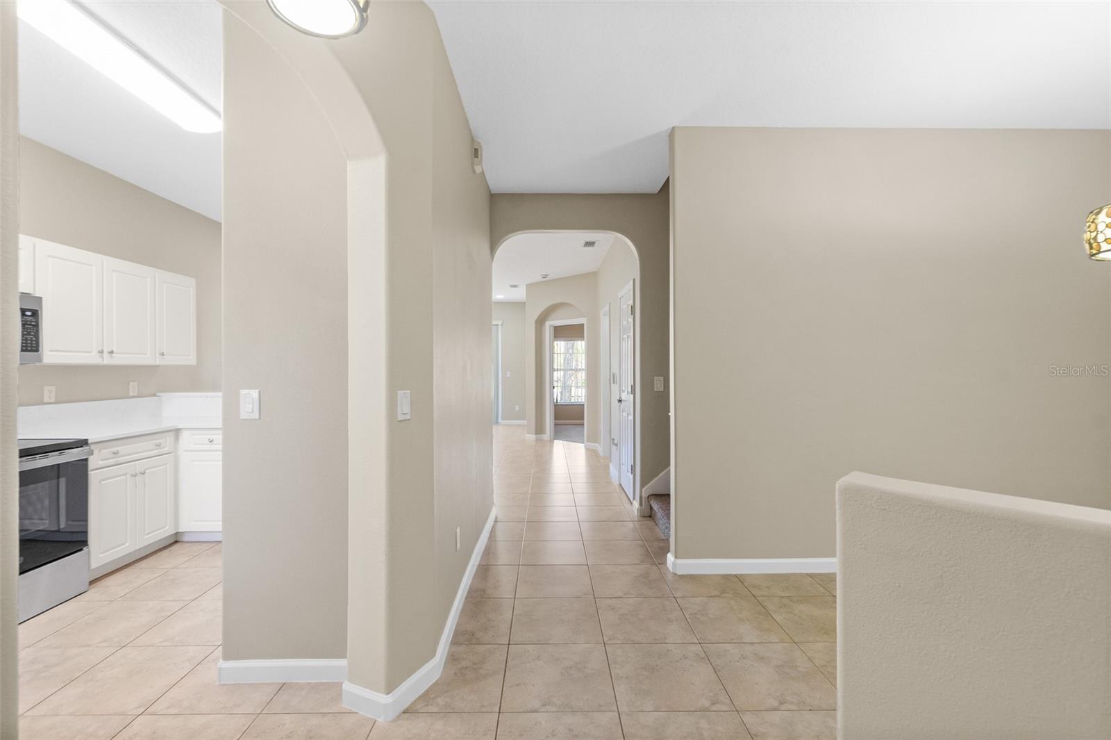 Image 12 of 48 For 2001 Palm Drive B101