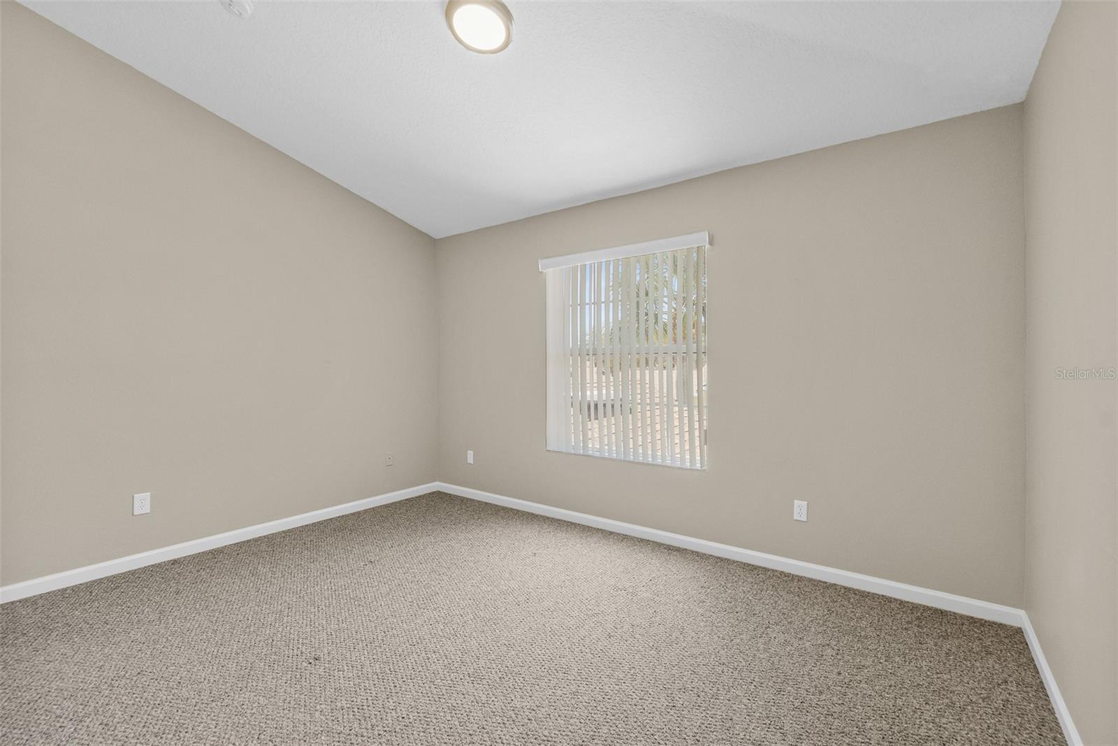 Image 35 of 48 For 2001 Palm Drive B101