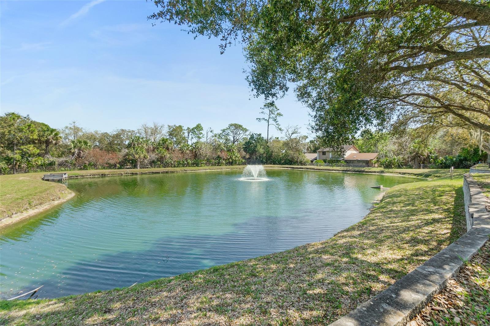 Image 5 of 48 For 2001 Palm Drive B101