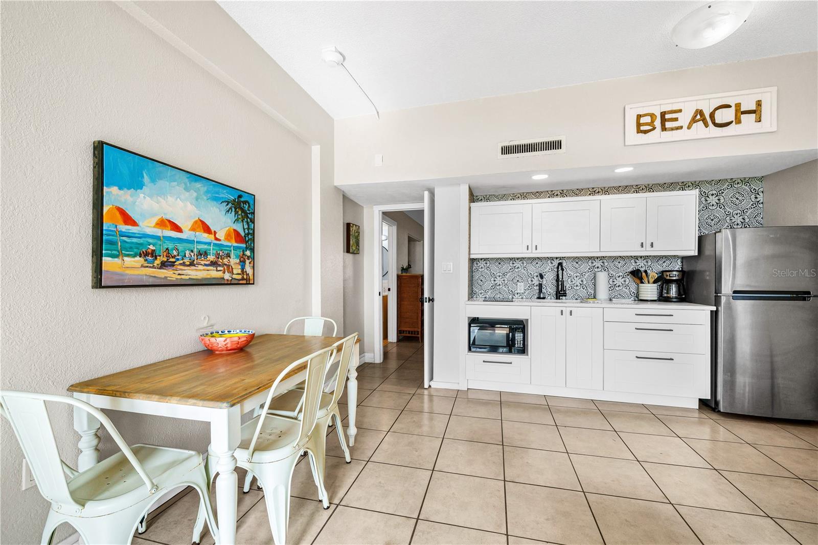 Image 15 of 34 For 2301 Atlantic Avenue 106