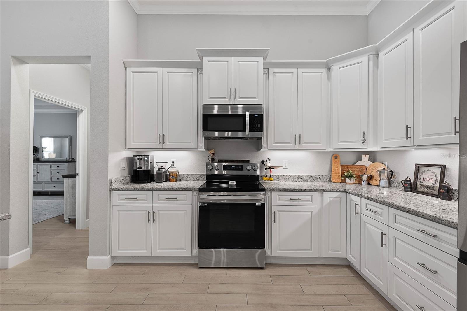 Image 12 of 66 For 42 Francis Lane