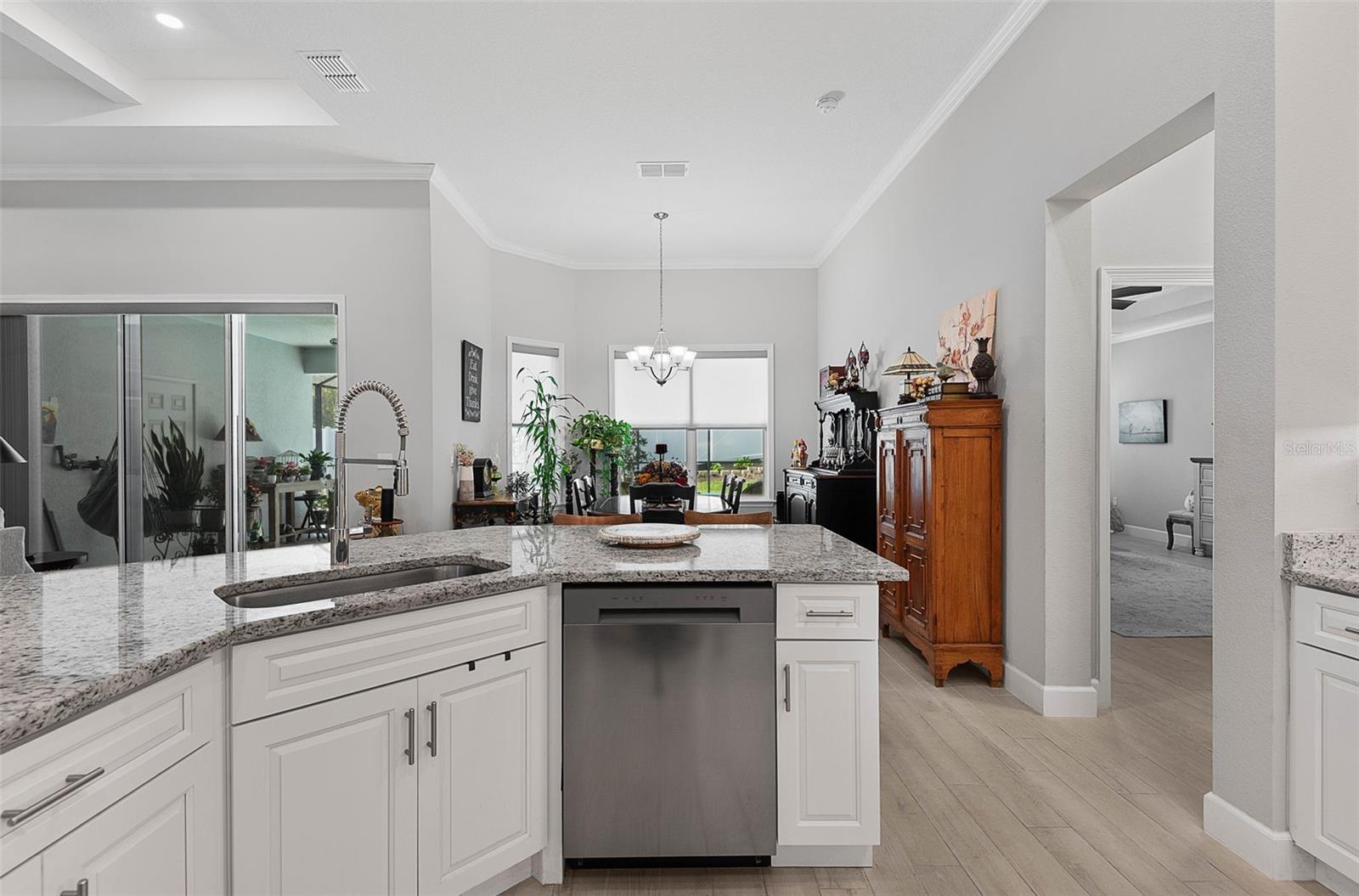 Image 15 of 66 For 42 Francis Lane