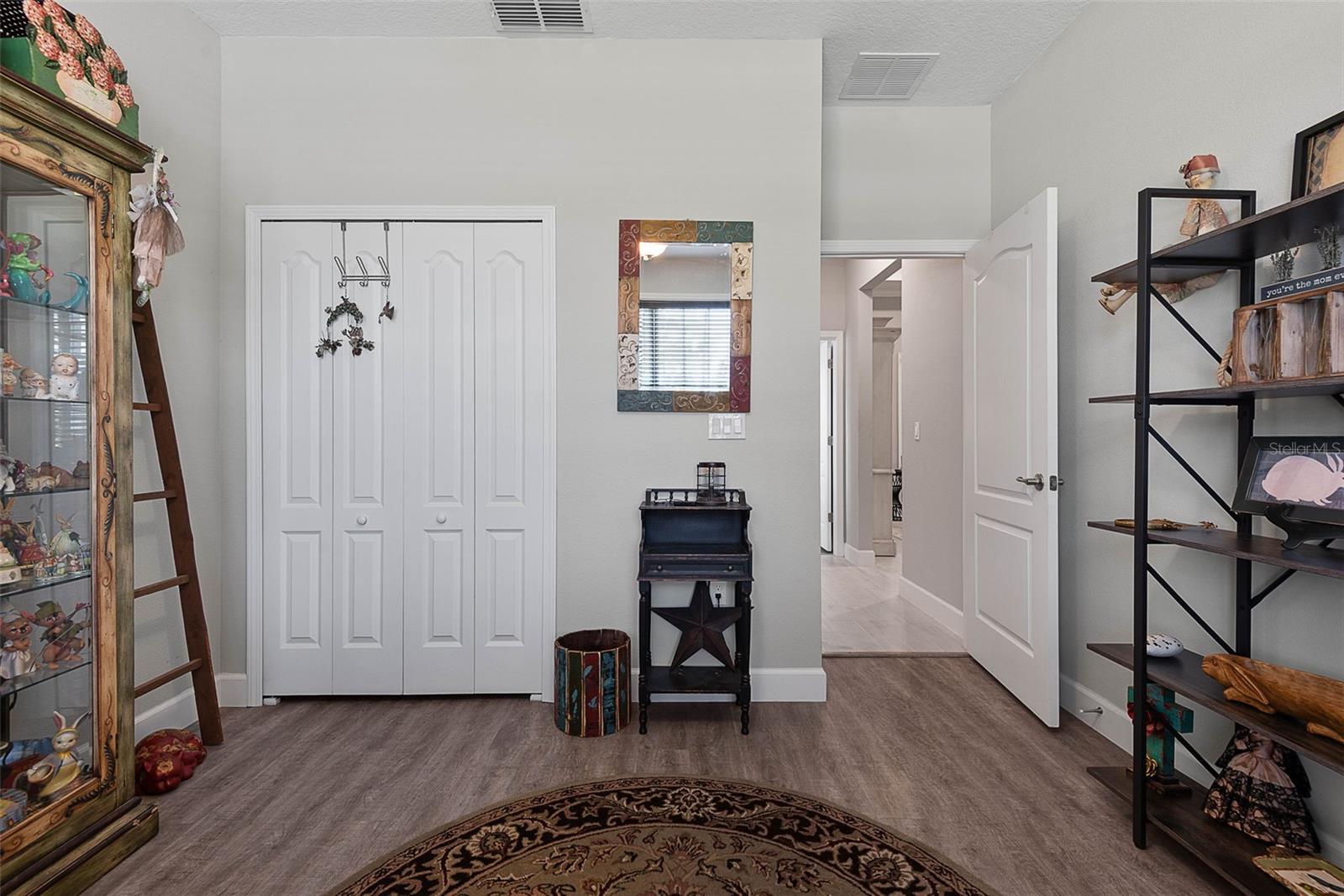 Image 29 of 66 For 42 Francis Lane